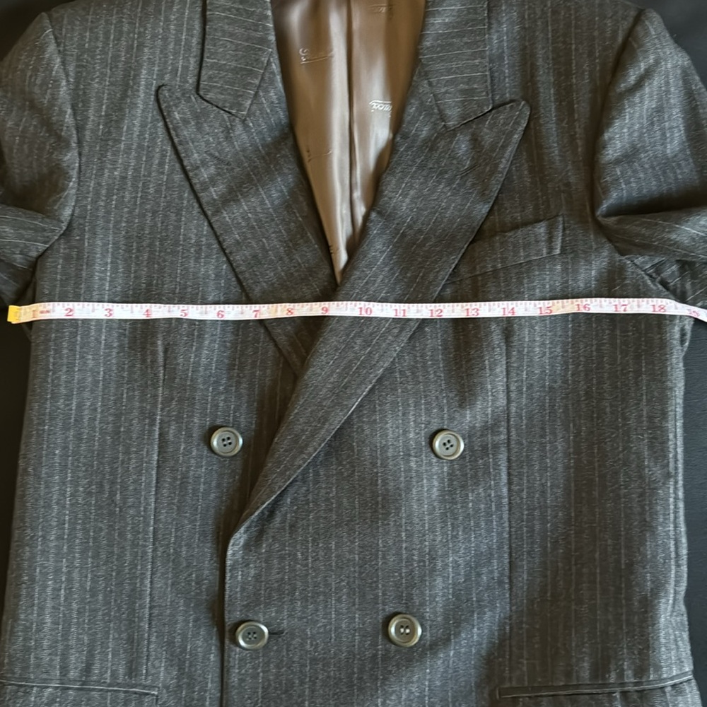 GUCCI Wool Double Breasted Pinstripe Suit - Picture 4 of 16